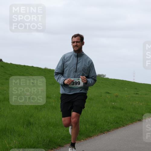 04.05.2025 - 8. Wedeler Halbmarathon Yannick Fuchs http://msf.ph/oto/7826449 04.05.2025 11:33:29 Laufen 399 meine-sportfotos.de