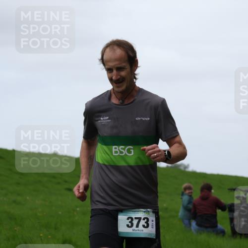 04.05.2025 - 8. Wedeler Halbmarathon Yannick Fuchs http://msf.ph/oto/7826484 04.05.2025 11:13:47 Laufen 373 meine-sportfotos.de