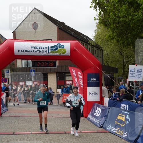 04.05.2025 - 8. Wedeler Halbmarathon Felixshl http://msf.ph/oto/7826494 04.05.2025 12:03:36 Ziel 449, 725, 733, 734 meine-sportfotos.de