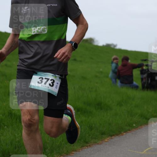 04.05.2025 - 8. Wedeler Halbmarathon Yannick Fuchs http://msf.ph/oto/7826496 04.05.2025 11:13:47 Laufen 373, 122 meine-sportfotos.de