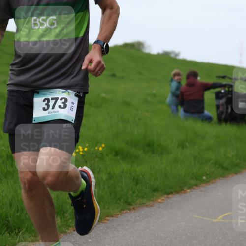 04.05.2025 - 8. Wedeler Halbmarathon Yannick Fuchs http://msf.ph/oto/7826499 04.05.2025 11:13:47 Laufen 373, 122 meine-sportfotos.de