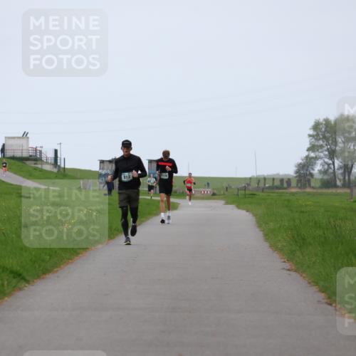 04.05.2025 - 8. Wedeler Halbmarathon Yannick Fuchs http://msf.ph/oto/7826514 04.05.2025 11:13:53 Laufen 8124, 14 meine-sportfotos.de