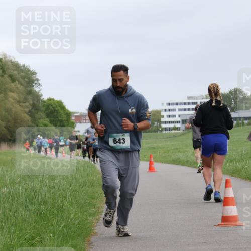 04.05.2025 - 8. Wedeler Halbmarathon Yannick Fuchs http://msf.ph/oto/7826558 04.05.2025 11:13:59 Laufen 643 meine-sportfotos.de