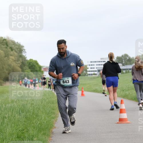 04.05.2025 - 8. Wedeler Halbmarathon Yannick Fuchs http://msf.ph/oto/7826573 04.05.2025 11:13:59 Laufen 643 meine-sportfotos.de
