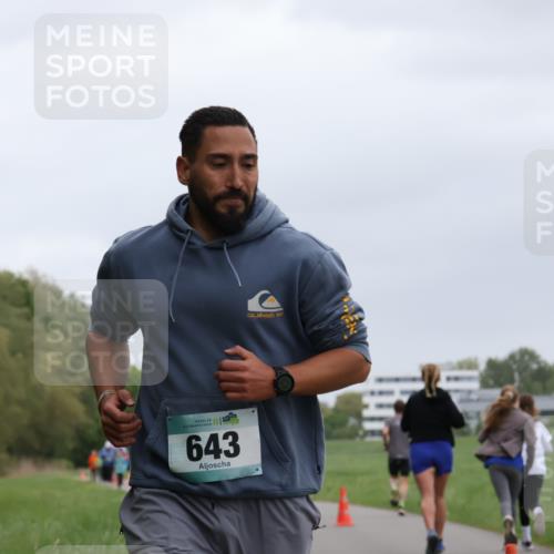 04.05.2025 - 8. Wedeler Halbmarathon Yannick Fuchs http://msf.ph/oto/7826609 04.05.2025 11:14:01 Laufen 15, 25, 643 meine-sportfotos.de