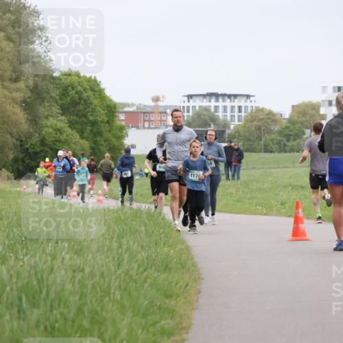 04.05.2025 - 8. Wedeler Halbmarathon Yannick Fuchs http://msf.ph/oto/7826650 04.05.2025 11:14:04 Laufen 919, 1175, 04 meine-sportfotos.de