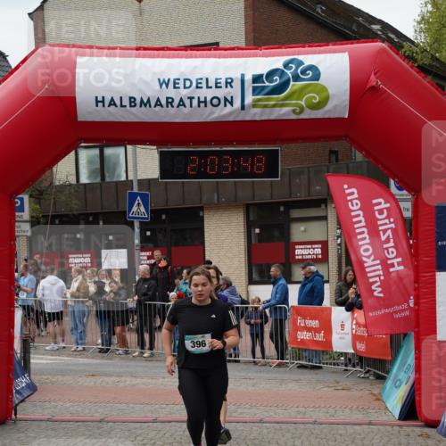 04.05.2025 - 8. Wedeler Halbmarathon Felixshl http://msf.ph/oto/7826741 04.05.2025 12:03:46 Ziel 307, 396, 771 meine-sportfotos.de