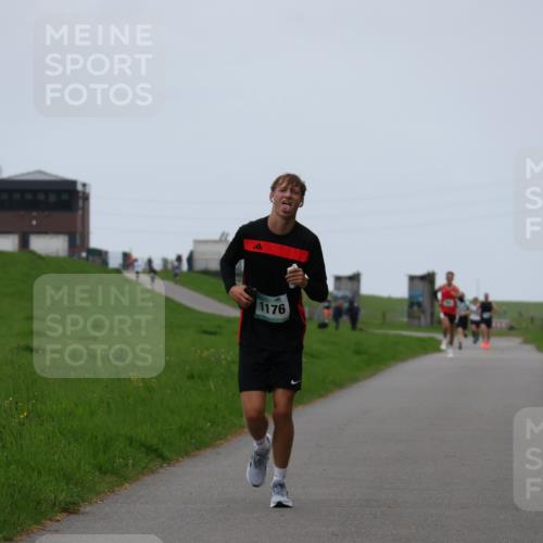 04.05.2025 - 8. Wedeler Halbmarathon Yannick Fuchs http://msf.ph/oto/7826746 04.05.2025 11:14:13 Laufen 1176 meine-sportfotos.de