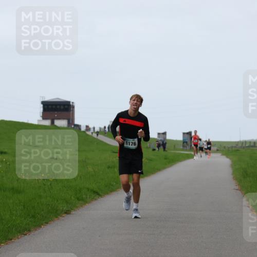 04.05.2025 - 8. Wedeler Halbmarathon Yannick Fuchs http://msf.ph/oto/7826765 04.05.2025 11:14:13 Laufen 1176 meine-sportfotos.de