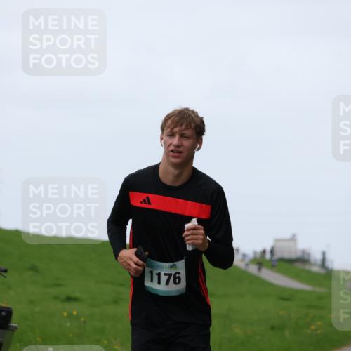 04.05.2025 - 8. Wedeler Halbmarathon Yannick Fuchs http://msf.ph/oto/7826803 04.05.2025 11:14:16 Laufen 1176 meine-sportfotos.de