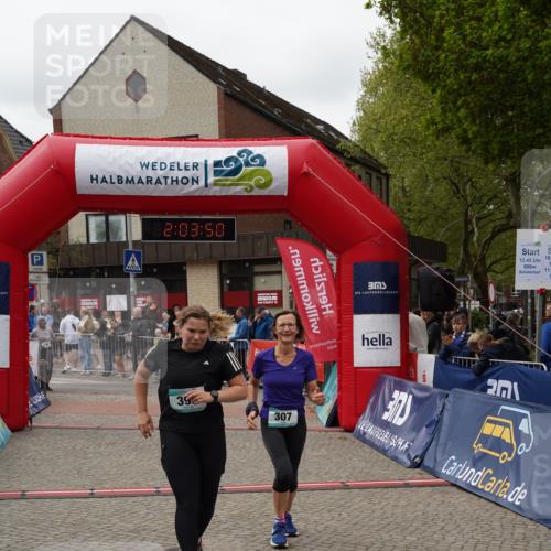 04.05.2025 - 8. Wedeler Halbmarathon Felixshl http://msf.ph/oto/7826809 04.05.2025 12:03:48 Ziel 146, 307, 396, 771 meine-sportfotos.de