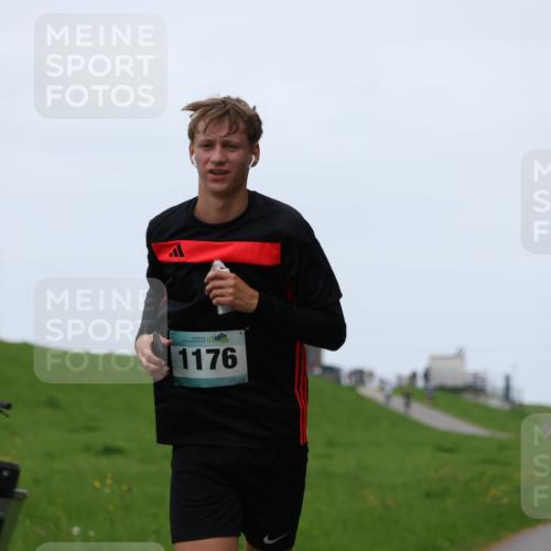04.05.2025 - 8. Wedeler Halbmarathon Yannick Fuchs http://msf.ph/oto/7826814 04.05.2025 11:14:17 Laufen 1176 meine-sportfotos.de