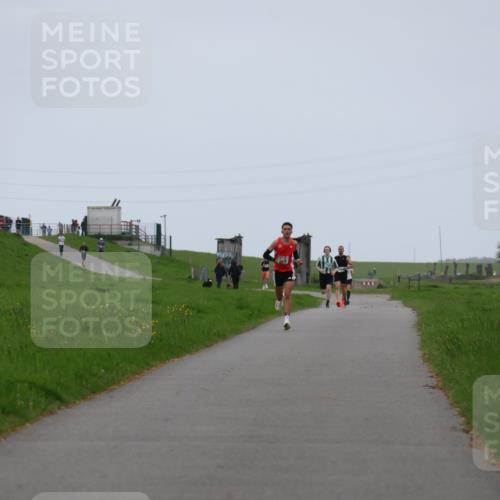 04.05.2025 - 8. Wedeler Halbmarathon Yannick Fuchs http://msf.ph/oto/7826823 04.05.2025 11:14:19 Laufen  meine-sportfotos.de