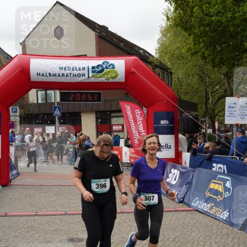 04.05.2025 - 8. Wedeler Halbmarathon Felixshl http://msf.ph/oto/7826846 04.05.2025 12:03:49 Ziel 146, 307, 396 meine-sportfotos.de