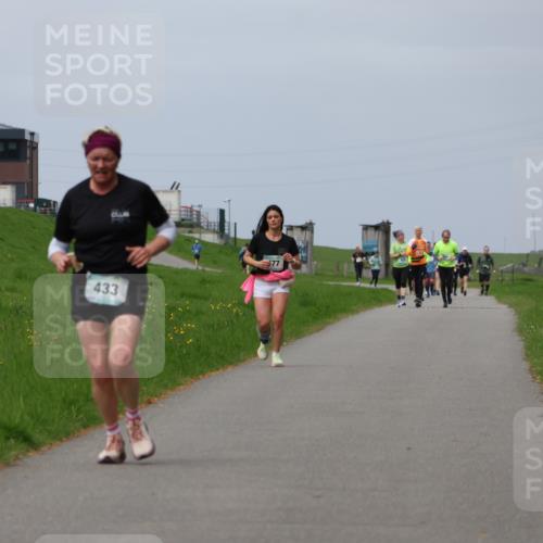 04.05.2025 - 8. Wedeler Halbmarathon Yannick Fuchs http://msf.ph/oto/7826856 04.05.2025 11:56:02 Laufen 433, 77 meine-sportfotos.de