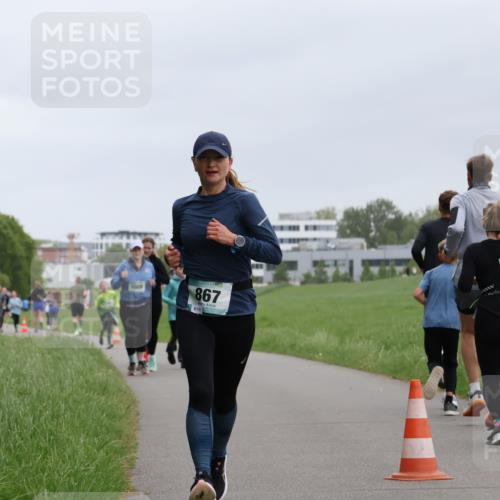 04.05.2025 - 8. Wedeler Halbmarathon Yannick Fuchs http://msf.ph/oto/7826861 04.05.2025 11:14:27 Laufen 1000, 867, 8, 151 meine-sportfotos.de