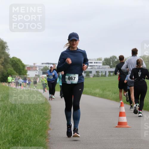 04.05.2025 - 8. Wedeler Halbmarathon Yannick Fuchs http://msf.ph/oto/7826880 04.05.2025 11:14:28 Laufen 867, 8151 meine-sportfotos.de