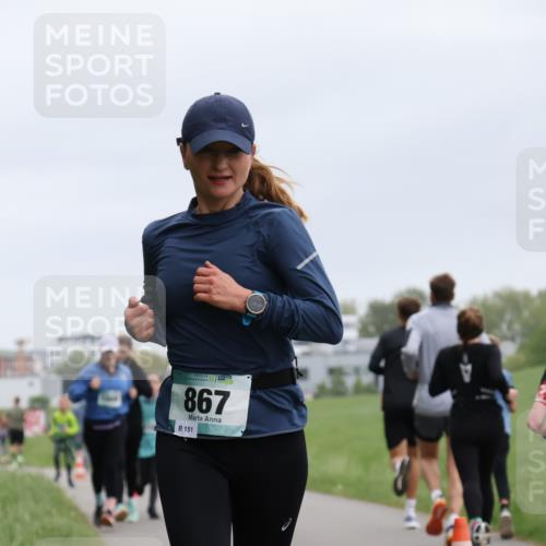 04.05.2025 - 8. Wedeler Halbmarathon Yannick Fuchs http://msf.ph/oto/7826921 04.05.2025 11:14:29 Laufen 867, 151 meine-sportfotos.de