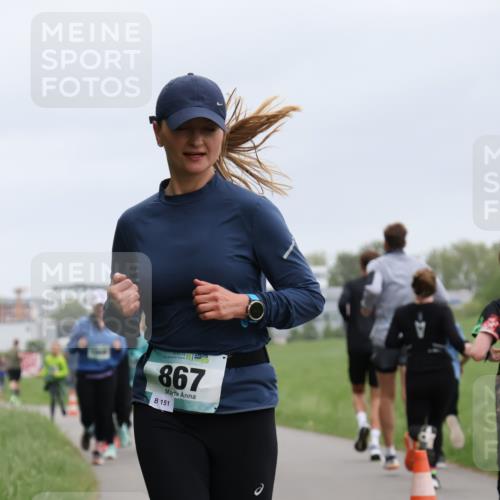 04.05.2025 - 8. Wedeler Halbmarathon Yannick Fuchs http://msf.ph/oto/7826926 04.05.2025 11:14:29 Laufen 867, 151 meine-sportfotos.de