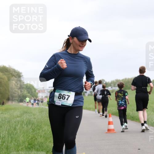 04.05.2025 - 8. Wedeler Halbmarathon Yannick Fuchs http://msf.ph/oto/7826944 04.05.2025 11:14:30 Laufen 867, 151 meine-sportfotos.de