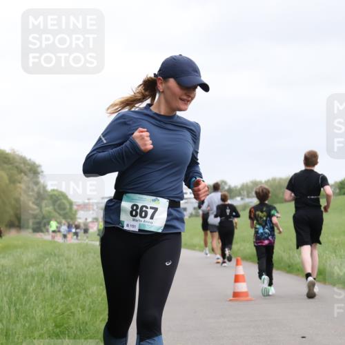 04.05.2025 - 8. Wedeler Halbmarathon Yannick Fuchs http://msf.ph/oto/7826947 04.05.2025 11:14:30 Laufen 867, 151 meine-sportfotos.de
