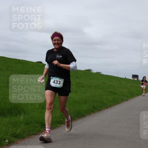 04.05.2025 - 8. Wedeler Halbmarathon Yannick Fuchs http://msf.ph/oto/7826971 04.05.2025 11:56:10 Laufen 433 meine-sportfotos.de