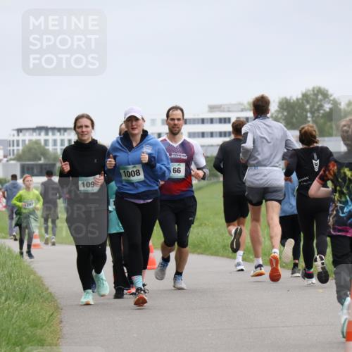 04.05.2025 - 8. Wedeler Halbmarathon Yannick Fuchs http://msf.ph/oto/7826974 04.05.2025 11:14:31 Laufen 9999, 1900, 109, 1203, 1008, 66 meine-sportfotos.de