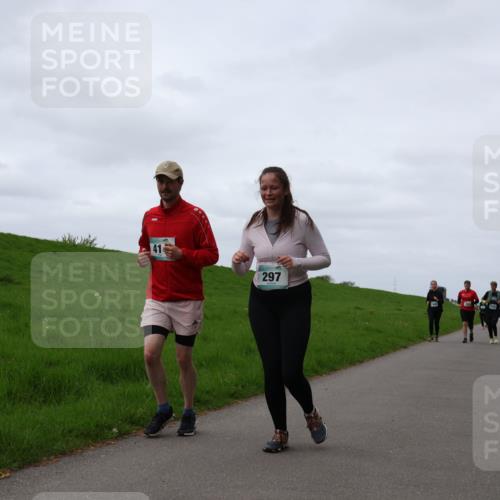 04.05.2025 - 8. Wedeler Halbmarathon Yannick Fuchs http://msf.ph/oto/7826987 04.05.2025 11:33:52 Laufen 297 meine-sportfotos.de