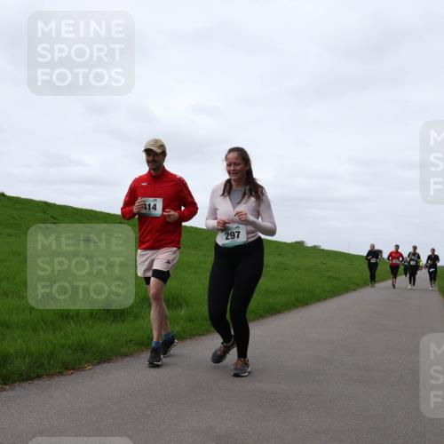 04.05.2025 - 8. Wedeler Halbmarathon Yannick Fuchs http://msf.ph/oto/7827010 04.05.2025 11:33:52 Laufen 14, 297 meine-sportfotos.de