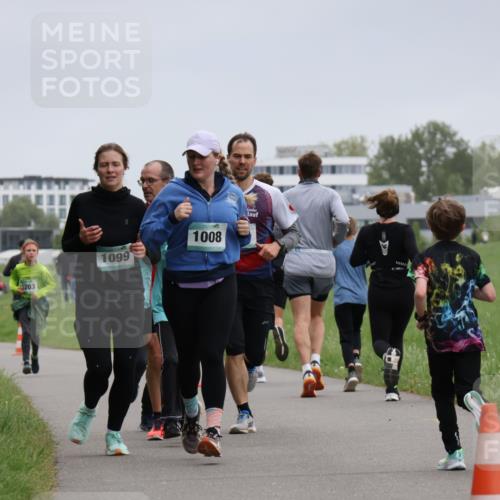 04.05.2025 - 8. Wedeler Halbmarathon Yannick Fuchs http://msf.ph/oto/7827016 04.05.2025 11:14:32 Laufen 203, 1099, 1008 meine-sportfotos.de