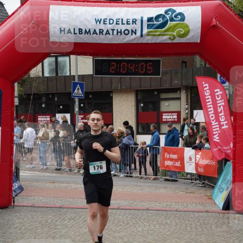 04.05.2025 - 8. Wedeler Halbmarathon Felixshl http://msf.ph/oto/7827031 04.05.2025 12:04:03 Ziel 176 meine-sportfotos.de