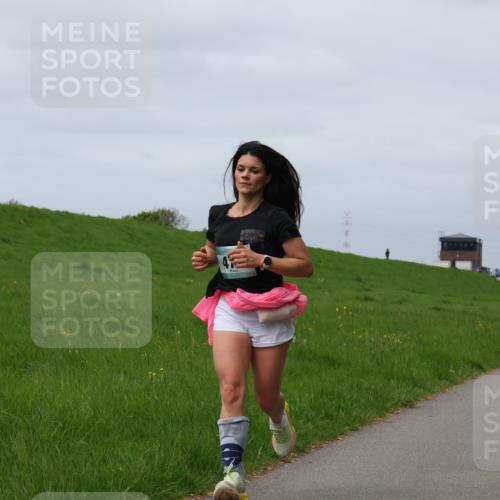04.05.2025 - 8. Wedeler Halbmarathon Yannick Fuchs http://msf.ph/oto/7827036 04.05.2025 11:56:15 Laufen 4 meine-sportfotos.de