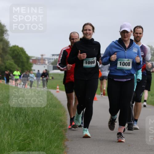 04.05.2025 - 8. Wedeler Halbmarathon Yannick Fuchs http://msf.ph/oto/7827057 04.05.2025 11:14:36 Laufen 1099, 1008 meine-sportfotos.de