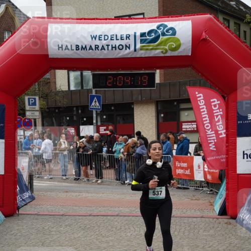 04.05.2025 - 8. Wedeler Halbmarathon Felixshl http://msf.ph/oto/7827071 04.05.2025 12:04:17 Ziel 537 meine-sportfotos.de