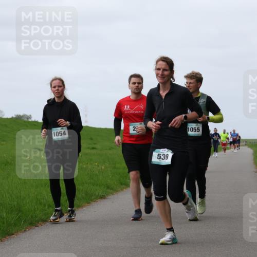 04.05.2025 - 8. Wedeler Halbmarathon Yannick Fuchs http://msf.ph/oto/7827073 04.05.2025 11:33:56 Laufen 1054, 2, 539, 1055 meine-sportfotos.de