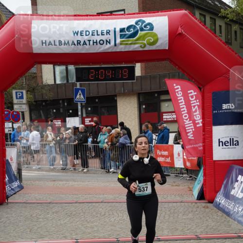 04.05.2025 - 8. Wedeler Halbmarathon Felixshl http://msf.ph/oto/7827080 04.05.2025 12:04:17 Ziel 537 meine-sportfotos.de