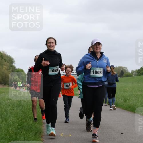 04.05.2025 - 8. Wedeler Halbmarathon Yannick Fuchs http://msf.ph/oto/7827082 04.05.2025 11:14:38 Laufen 1099, 482, 1008 meine-sportfotos.de