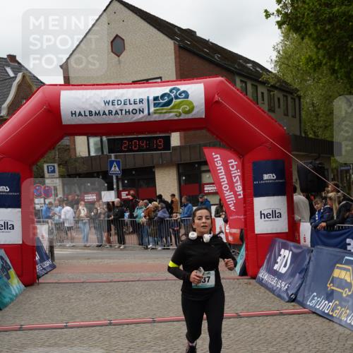 04.05.2025 - 8. Wedeler Halbmarathon Felixshl http://msf.ph/oto/7827088 04.05.2025 12:04:17 Ziel 537 meine-sportfotos.de