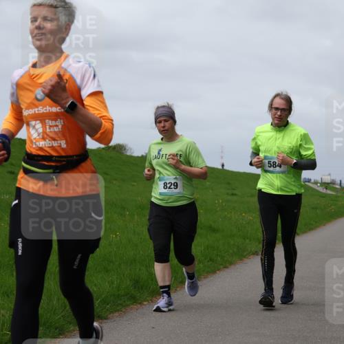 04.05.2025 - 8. Wedeler Halbmarathon Yannick Fuchs http://msf.ph/oto/7827113 04.05.2025 11:56:44 Laufen 584, 829 meine-sportfotos.de