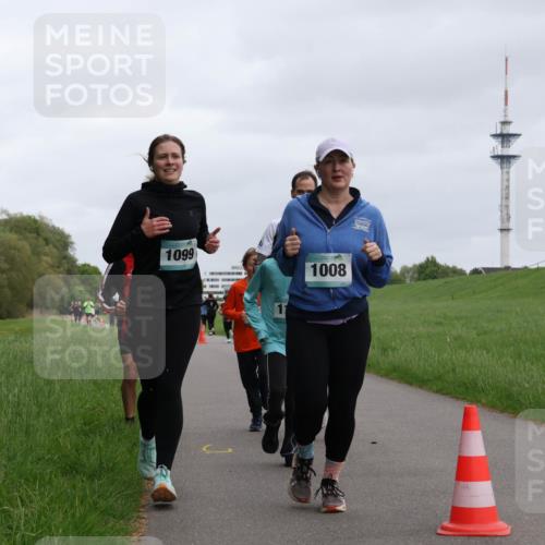 04.05.2025 - 8. Wedeler Halbmarathon Yannick Fuchs http://msf.ph/oto/7827124 04.05.2025 11:14:39 Laufen 1099, 1008 meine-sportfotos.de