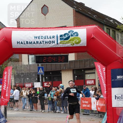 04.05.2025 - 8. Wedeler Halbmarathon Felixshl http://msf.ph/oto/7827143 04.05.2025 12:04:30 Ziel 1052 meine-sportfotos.de