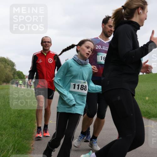 04.05.2025 - 8. Wedeler Halbmarathon Yannick Fuchs http://msf.ph/oto/7827163 04.05.2025 11:14:40 Laufen 1188, 20, 16 meine-sportfotos.de