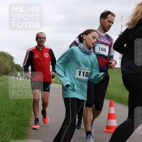 04.05.2025 - 8. Wedeler Halbmarathon Yannick Fuchs http://msf.ph/oto/7827173 04.05.2025 11:14:41 Laufen 1188, 166 meine-sportfotos.de