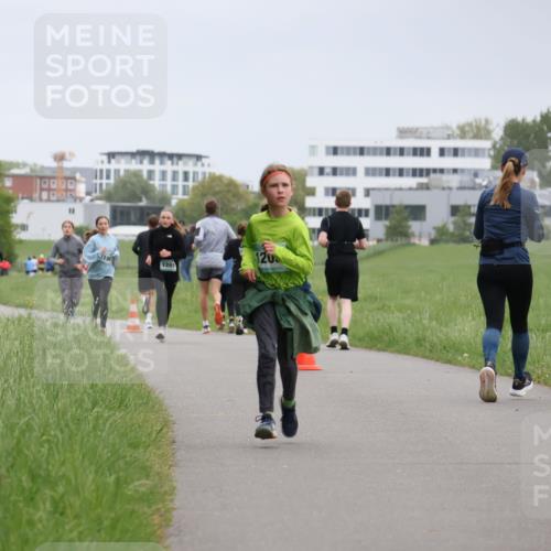 04.05.2025 - 8. Wedeler Halbmarathon Yannick Fuchs http://msf.ph/oto/7827195 04.05.2025 11:14:43 Laufen 1201, 120 meine-sportfotos.de