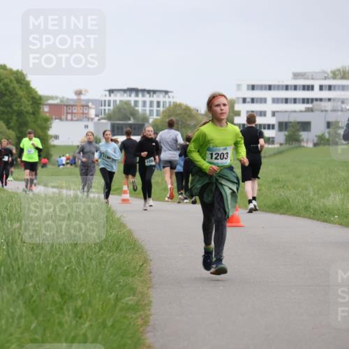 04.05.2025 - 8. Wedeler Halbmarathon Yannick Fuchs http://msf.ph/oto/7827212 04.05.2025 11:14:43 Laufen 119, 1201, 1203 meine-sportfotos.de