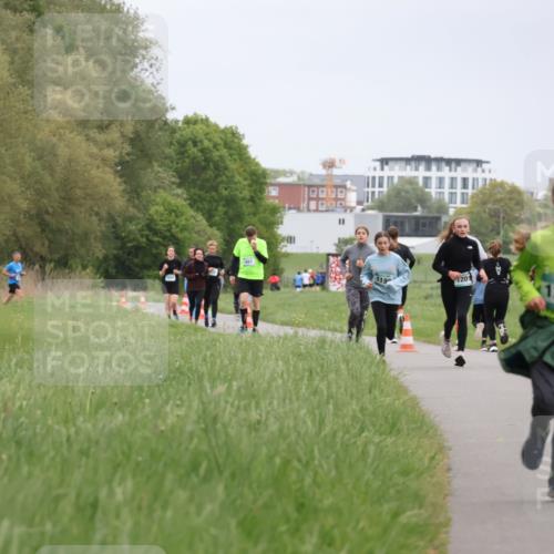 04.05.2025 - 8. Wedeler Halbmarathon Yannick Fuchs http://msf.ph/oto/7827225 04.05.2025 11:14:44 Laufen 483, 119, 201, 1203 meine-sportfotos.de