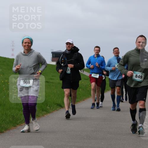 04.05.2025 - 8. Wedeler Halbmarathon Yannick Fuchs http://msf.ph/oto/7827253 04.05.2025 11:57:03 Laufen 909, 183, 849 meine-sportfotos.de