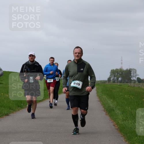 04.05.2025 - 8. Wedeler Halbmarathon Yannick Fuchs http://msf.ph/oto/7827271 04.05.2025 11:57:04 Laufen 909, 183, 115, 849 meine-sportfotos.de