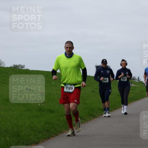 04.05.2025 - 8. Wedeler Halbmarathon Yannick Fuchs http://msf.ph/oto/7827305 04.05.2025 11:34:15 Laufen 1120, 782, 458, 21 meine-sportfotos.de