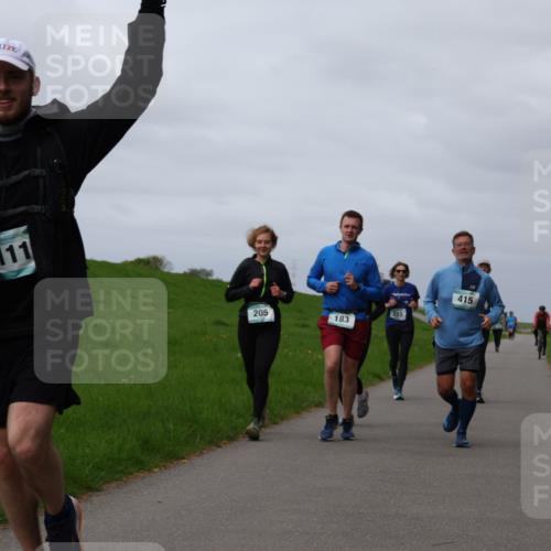04.05.2025 - 8. Wedeler Halbmarathon Yannick Fuchs http://msf.ph/oto/7827342 04.05.2025 11:57:08 Laufen 111, 205, 183, 223, 415 meine-sportfotos.de